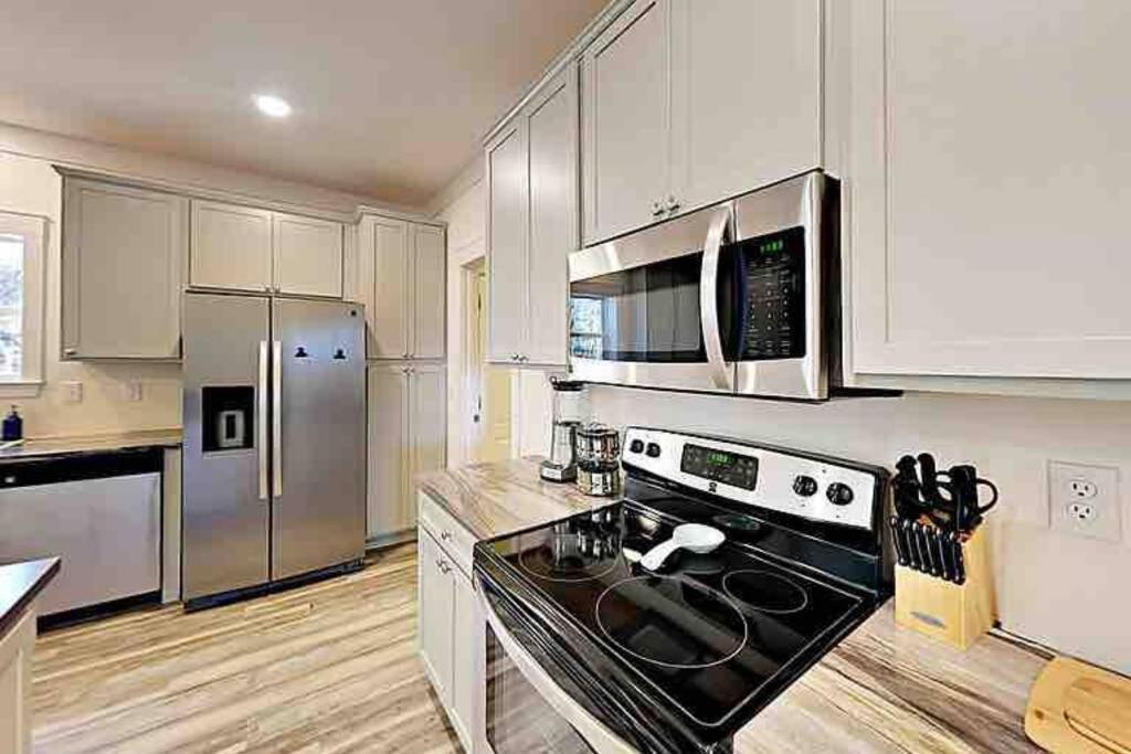 Serenity Views Comfort - Close To City & Parkway! Weaverville Экстерьер фото