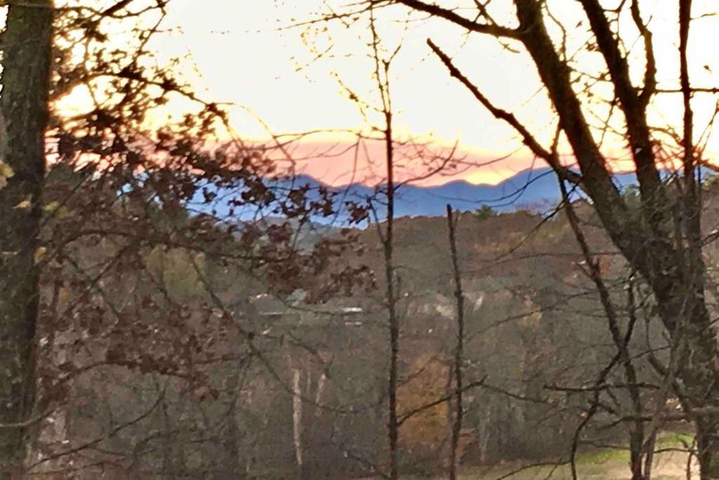 Serenity Views Comfort - Close To City & Parkway! Weaverville Экстерьер фото